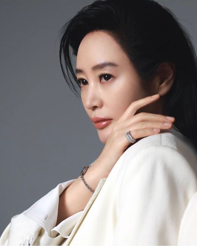  Kim Hye Soo Profile